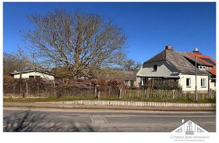 Doppelhaushälfte kaufen in Dorfstrasse 12, 23948 Damshagen, Damshagen / Grundshagen - Ostseenah - Doppelhaushälfte mit separatem Bungalow auf großem Grundstück zu verkaufen