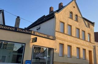 Anlageobjekt in 06425 Plötzkau, Neuer Kaufpreis: Wohn- und Geschäftshaus in Plötzkau steht zum Verkauf