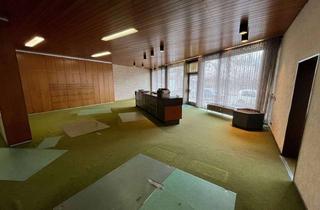 Gewerbeimmobilie kaufen in 73230 Kirchheim, Großzügige Büro-/Praxisflächen in S-Bahn Nähe von Kirchheim-Teck