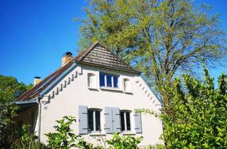 Haus kaufen in 17168 Jördenstorf, Wohnen mit Weitblick – Gr. Landhaus mit ELW, Ausbaureserve, Scheune und Garagen auf 2566 m² Grund