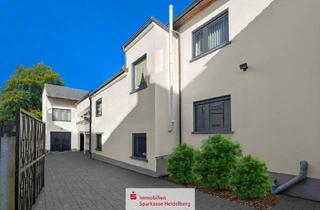 Haus kaufen in 68809 Neulußheim, Neulußheim - Großzügiges Zweifamilienhaus mit Balkon und Garage in Neulußheim