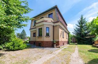 Einfamilienhaus kaufen in Waltraudstr. 26, 15366 Hoppegarten, Hoppegarten - Familienfreundlich, charaktervolles Einfamilienhaus voll unterkellert, Garten, zwei Bäder, Balkon