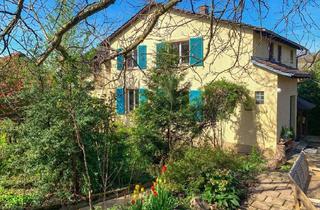 Einfamilienhaus kaufen in 79312 Emmendingen, Emmendingen - Großzügiges EFH mit Garage, Nebengebäuden und wunderschönem Garten in 79312 Emmendingen-WR