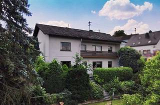 Einfamilienhaus kaufen in 66606 St. Wendel, Weitblick inklusive – Einfamilienhaus eingebettet von Grün in Niederlinxweiler!