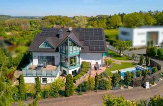 Villa kaufen in Buttlarstraße, 36124 Eichenzell, Außergewöhnliche Villa mit Pool für besondere Ansprüche!