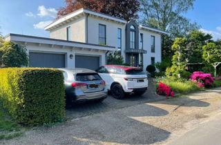 Villa kaufen in 46569 Hünxe, Zeitlose schöne Villa mit Galerie, großem Garten und viel Potential in ruhiger Lage *provisionsfrei*
