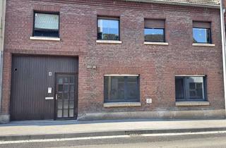 Haus kaufen in 47929 Grefrath, Die Immobilie mit Potential mitten in Grefrath-Oedt !