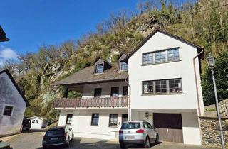 Haus kaufen in 54472 Veldenz, Kapitalanlage: 3 WEH, Teilungserklärung, Wärmepumpe, ruhige, sonnige Lage, solide Bausubstanz!