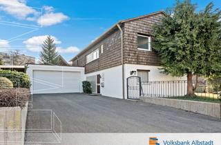 Einfamilienhaus kaufen in Nelkenstraße 18, 72461 Albstadt, Großzügiges Wohnhaus mit Garten + Garagenhalle = Traumhaus mit vielseitigem Potential