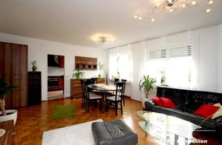 Wohnung kaufen in 63811 Stockstadt, Stockstadt am Main - BERK Immobilien - Gepflegte 2-Zimmer-ETW mit Gartenanteil, großer Terrasse, Garage + 100m² Dachboden