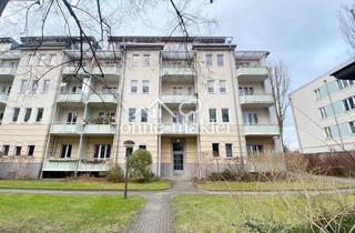 Wohnung kaufen in Brittendorfer Weg 17, 14167 Berlin, Von Privat, helle, renovierungsbedürftige 2 Zimmerwohnung direkt am S-Bahnhof Sundgauerstr.