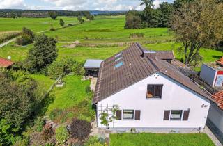 Einfamilienhaus kaufen in Kirchbachlweg 27, 83083 Riedering, Charmantes Einfamilienhaus mit Atelier in Riedering: Ruhige Wohnlage mit Blick zum Simssee