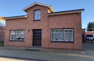 Einfamilienhaus kaufen in Südbahnhofstraße, 25774 Lunden, Großzügiges Einfamilienhaus in Lunden