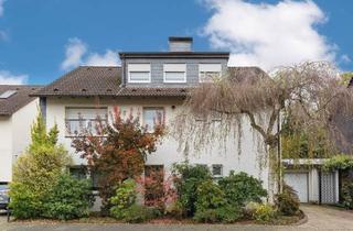 Haus kaufen in Im Winkel 11, 51379 Leverkusen, OPLADEN: 2-Familienhaus mit ca. 216 m² Wohnfläche auf 551 m² Grundstück mit Garage