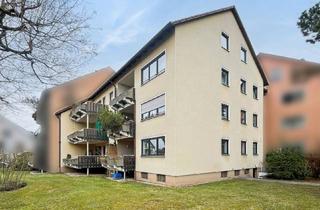 Wohnung kaufen in Sieglitzhofer Straße 14a, 91054 Erlangen, Freie 2-Zimmer-Dachgeschosswohnung mit Loggia und Stellplatz in ruhiger Lage - Erlangen-Sieglitzhof
