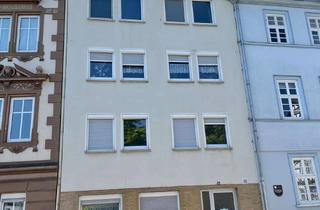 Wohnung kaufen in Am Markt 9a, 36251 Bad Hersfeld, Direkt am Bad Hersfelder Marktplatz *** Dachgeschoss *** 2 ZKB-Wohnung ***