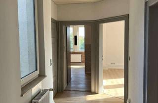Wohnung mieten in 65462 Ginsheim-Gustavsburg, Renovierte 2-Zimmer-Wohnung mit Balkon in zentraler Lage