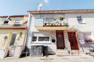 Haus kaufen in 72649 Wolfschlugen, Familienfreundliches Wohnen: Charmantes Reihenmittelhaus mit modernem Flair