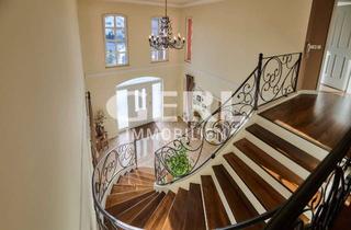 Villa kaufen in 94336 Hunderdorf, Imposante Villa mit hochwertiger Ausstattung und Einliegerwohnung