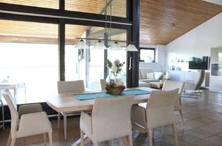 Haus kaufen in Dörenberg 10, 31162 Bad Salzdetfurth, Architektenhaus - Wohnzimmer im Loftstyle - Neues Dach - Überdachter Balkon, Terrasse, Loggia