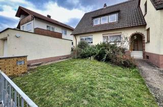 Doppelhaushälfte kaufen in 97753 Karlstadt, Doppelhaushälfte mit Garten – Potenzial für einen zusätzlichen Anbau!