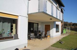 Wohnung kaufen in 91171 Greding, Helle und großzügige 4,5 ZKB Wohnung im Souterrain mit großem Garten am Ortsrand von Greding