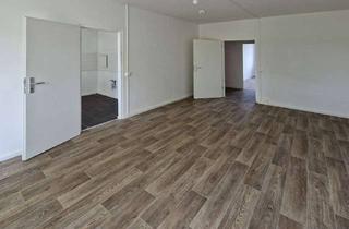 Wohnung mieten in Christinenstraße 17, 14772 Hohenstücken, Familien willkommen: 3-Zimmer-Wohnung mit Balkon im schönen Hohenstücken!
