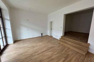 Lofts mieten in Rudolf-Ernst-Weise-Straße 10, 06112 Halle, Individuelle 1-Raum-WE mit Wohn-Essküche und Treppe zum Schlafraum- WE21