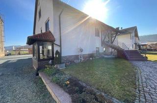 Haus kaufen in 96317 Kronach, Zweifamilien Wohnhaus mit Einliegerwohnung in Höfles/Kronach