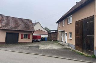 Bauernhaus kaufen in 78579 Neuhausen, Sofort bewohnbares Bauernhaus mit idyllischem Garten und praktischer Werkstatt"