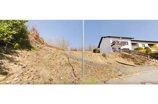 Grundstück zu kaufen in 57250 Netphen, Attraktives Baugrundstück mit genehmigtem Bauplan für großzügiges Reihenhaus mit Garten