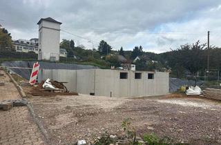 Wohnung kaufen in Von-Boch-Liebig-Strasse, 66693 Mettlach, Mettlach - BAU BEGONNEN-Obergeschoß Neubau mit Balkon- Exklusive - NUR NOCH 4 WOHNUNGEN FREI