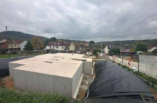 Wohnung kaufen in 66693 Mettlach, Mettlach - BAU BEGONNEN-EG Wohnung mit Terrasse und eigenem Garten