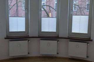 Wohnung mieten in Wilhelmstr. 39, 46045 Sterkrade-Mitte, 4 Zimmer Altbauwohnung mit Balkon