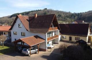 Haus kaufen in 67753 Hefersweiler, Hefersweiler - Zwei Einfamilienhäuser auf einem großzügigen Grundstück!