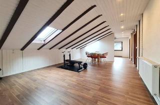 Wohnung mieten in 61137 Schöneck, Zwei Zimmer-Wohung • Gartenbenutzung • Stellplatz • ruhige Lage
