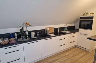 Wohnung mieten in Steinbecker Weg 38, 18107 Elmenhorst/Lichtenhagen, 2 Zimmer Dachgeschosswohnung, Niedrigenergie, Barrierearm, PKW-Stellplatz, Balkon