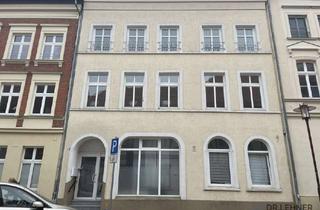 Mehrfamilienhaus kaufen in 19370 Parchim, Mehrfamilienhaus mit 3 Wohneinheiten im Stadtkern von Parchim