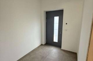 Wohnung mieten in Unterer Krohenberg, 83547 Babensham, Zu vermieten. 3 Zimmer Dachgeschoss Wohnung in Bärnham bei Babensham. 83m² Wohnfläche.