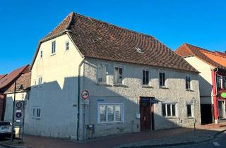 Einfamilienhaus kaufen in 17094 Burg Stargard, Burg Stargard - Mehrfamilienhaus freistehend, 3 Wohneinheiten