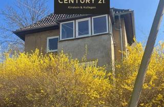 Villa kaufen in 07546 Gera-Ost, Kleine Stadtvilla sanierungswürdig - mit ca. 2.483 m² Grundstücksfläche – Provisionsfrei!