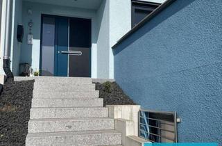 Doppelhaushälfte kaufen in 75223 Niefern-Öschelbronn, Modernes Wohnerlebnis mit Stil - Ihr neues Zuhause mit Smart Home, PV - Anlage und Luxus Küche