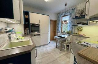 Reihenhaus kaufen in 07381 Pößneck, Pößneck - sofort bezugsfertig - sehr gepflegtes Ein- Zweifamilienhaus mit hochwertiger EBK