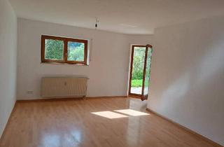 Wohnung kaufen in 78098 Triberg, Triberg im Schwarzwald - 2-Zimmer-Wohnung, sonnige, ruhige Lage in Triberg