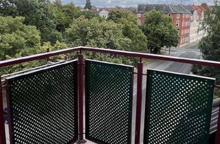 Wohnung mieten in 01591 Riesa, Individueller Dachtraum mit Balkon und traumhaften Blick zum grünen Park! Lift!