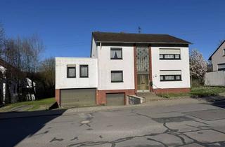 Mehrfamilienhaus kaufen in 54298 Welschbillig, Geräumiges 9-Zimmer-Mehrfamilienhaus mit unverbaubarer Aussicht in Welschbillig