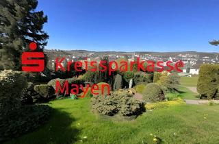 Grundstück zu kaufen in 56727 Mayen, 4.000m² Park-Areal in unverbaubarer zentraler Aussichtslage.