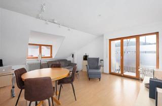 Wohnung kaufen in Kampmannstraße, 76229 Karlsruhe, Perfect Match - Helle Dachgeschosswohnung in begehrter Lage