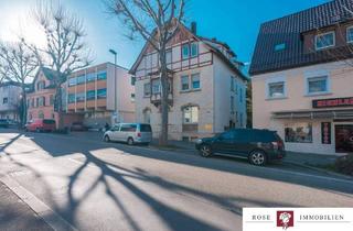 Mehrfamilienhaus kaufen in 71332 Waiblingen, Waiblingen - Sanierungsbedürftiges 3 Familienhaus mit 12 Garagen und 891m² Grundstück in City-Lage von Waiblingen