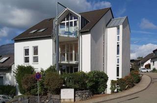 Wohnung mieten in In Den Büngerten 16, 56182 Urbar, Lichtdurchflutete 3-Zimmer-Dachgeschosswohnung mit Balkon in Urbar